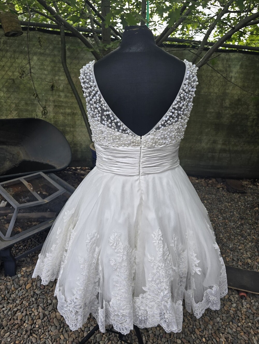 Sherri Hill White Pearl-Embellished Beaded Modern Romantic Bridal Cocktail Dress - Picture 3 of 9